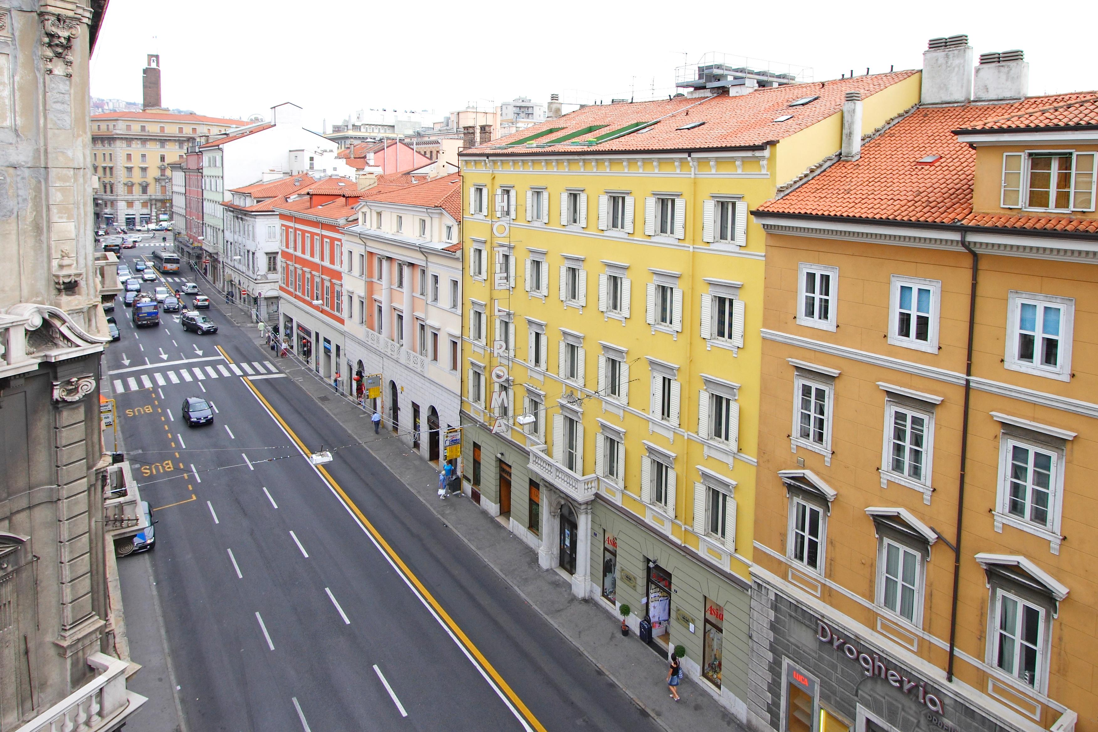 Hotel Roma 3*